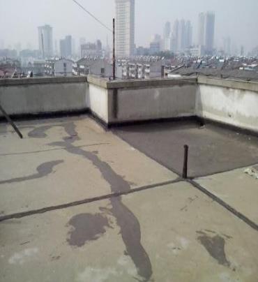 正定漏水维修 楼顶漏水是什么原因，楼顶漏水维修方法是什么?